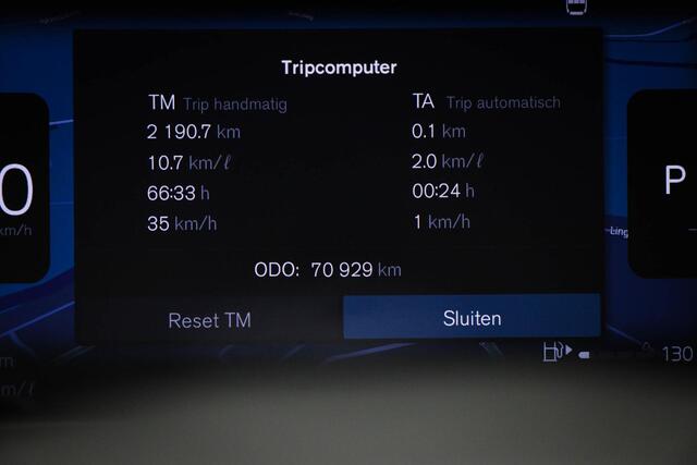 Volvo XC60 B4 Ultimate Bright | STOELVERWARMING | DAB | DRAADLOZE LADER | CAMERA | TREKHAAK | 19"