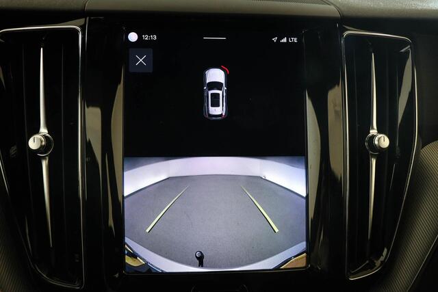 Volvo XC60 B4 Ultimate Bright | STOELVERWARMING | DAB | DRAADLOZE LADER | CAMERA | TREKHAAK | 19"