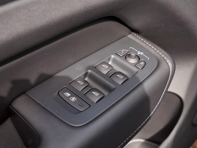 Volvo XC60 2.0 T8 Plug-in hybrid AWD Plus Dark (335kW/455PK) ** PANORAMA, ACC, VERW. ST, 19-inch LMV ** 1e EIG - UNFALLFREI ** ** INFORMEER OOK NAAR ONZE AANTREKKELIJKE FINANCIAL-LEASE TARIEVEN **