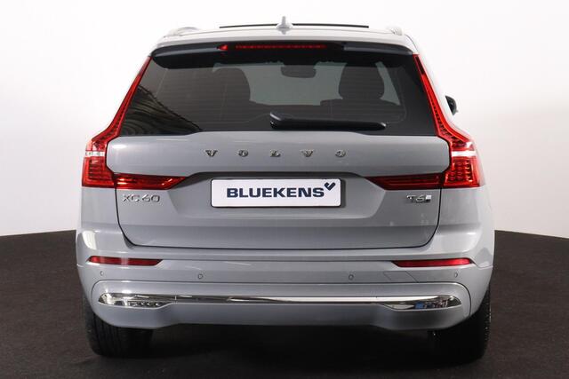 Volvo XC60 T6 Recharge AWD Core Bright - Panorama/schuifdak - IntelliSafe Assist & Surround - 360º Camera - Verwarmde voorstoelen, stuur & achterbank - Parkeersensoren voor & achter - Draadloze tel. lader - Extra getint glas - 19' LMV