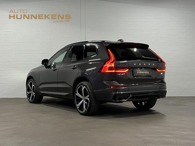 Volvo XC60 T6 AWD Recharge Plus Dark Adaptive cruise | Open dak | Stuur-/Stoelverwarming | Harman & Kardon | Camera | Google | 21" wielen