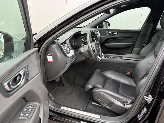 Volvo XC60 2.0 T8 Twin Engine AWD Inscription Pano-dak/Trekhaak/Luchtvering/Stoelverwarming