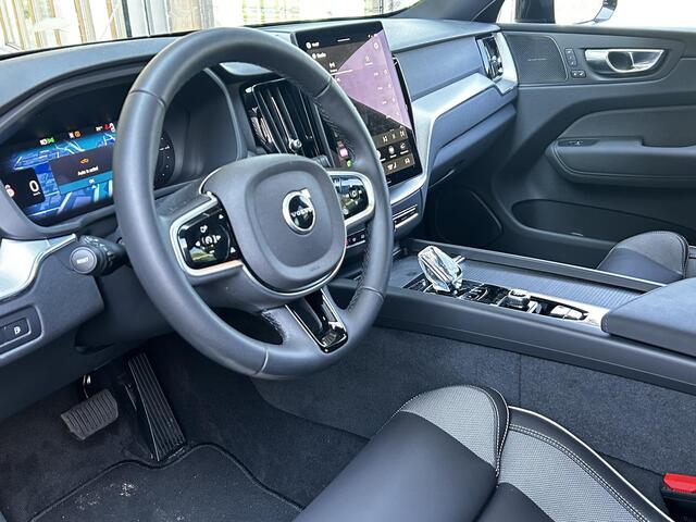 Volvo XC60 2.0 T8 Plug-in hybrid AWD Plus Black Edition Harman-Kardon Premium Sound system, Parkeercamera, Verwarmde stoelen 4X, Eelectr.verstelbare voorstoelen