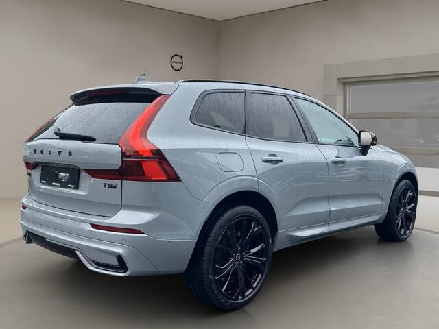 Volvo XC60 2.0 T8 Plug-in hybrid AWD BLACK EDITION (335kW/455PK) ** PANO, TREKH, ACC, HuD, 21-inch LMV ** 1e EIG - UNFALLFREI ** ** INFORMEER OOK NAAR ONZE AANTREKKELIJKE FINANCIAL-LEASE TARIEVEN **