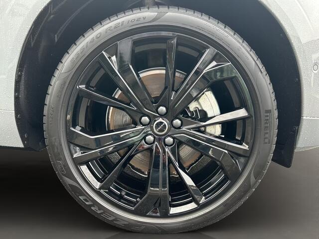 Volvo XC60 2.0 T8 Plug-in hybrid AWD BLACK EDITION (335kW/455PK) ** PANO, TREKH, ACC, HuD, 21-inch LMV ** 1e EIG - UNFALLFREI ** ** INFORMEER OOK NAAR ONZE AANTREKKELIJKE FINANCIAL-LEASE TARIEVEN **
