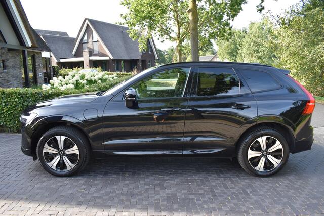 Volvo XC60 2.0 T6 Plug-in hybrid AWD 400PK Dark, PANO, LEER, TREKH.