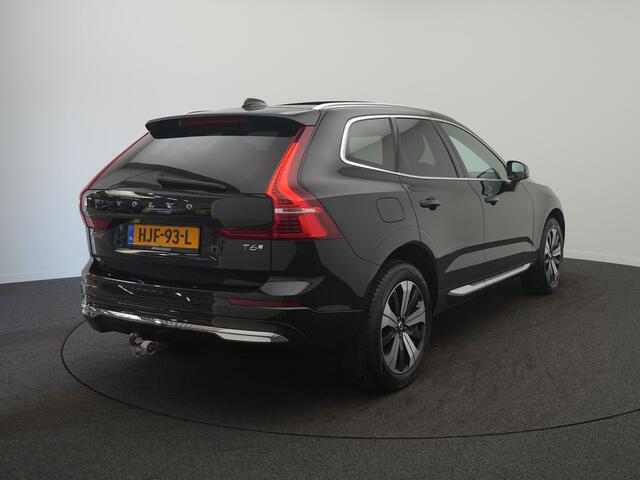 Volvo XC60 2.0 T6 Plug-in hybrid AWD Essential Bright - RIJKLAARPRIJS - All Seasonbanden - Achteruitrijcamera - Elektrisch Glazen Panoramadak - Elektrische Uitklapbare Trekhaak - Stoel- en Stuurverwarming!