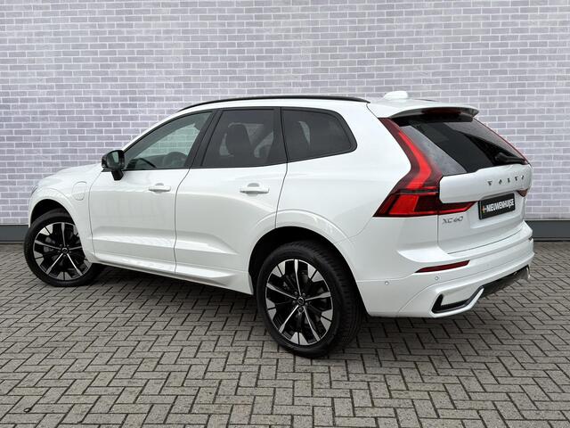 Volvo XC60 2.0 T6 Plug-in Hybrid AWD Ultra Dark | PHEV | Trekhaak | Luchtvering | Harman Kardon Audio | Head-up Display | 360 Graden Camera | Panoramadak | Stoelverwarming voor en achter | Keyless Entry | Elektrische Achterklep | Elektrisch Verstelbare Voorstoelen | Cruise Control Adaptief | BLIS | Google Navigatie | Apple Carplay | Android Auto