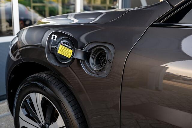 Volvo XC60 2.0 T6 Plug-in Hybrid AWD Plus Dark | Panorama | 360 Camera | ACC | Memory | Leder | Stuurverw. |