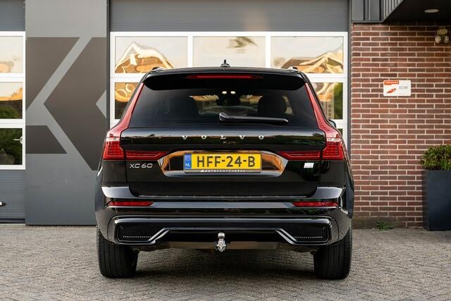 Volvo XC60 2.0 T6 Plug-in Hybrid AWD Ultimate Dark | Panorama | Head-Up | Harman/Kardon | Trekhaak | ACC | Memory | 20' Inch |