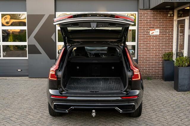 Volvo XC60 2.0 T6 Plug-in Hybrid AWD Ultimate Dark | Panorama | Head-Up | Harman/Kardon | Trekhaak | ACC | Memory | 20' Inch |