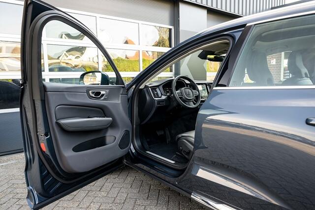 Volvo XC60 T6 Plug-in Hybrid AWD | Panorama | Memory | Leder | Camera | Stuurverw. | Stoelverw V + A |