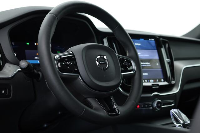 Volvo XC60 T6 Plug-in hybrid Plus Black Edition | Pano | 360cam | H&K Audio | Memory | Elek. Trekhaak | Pilot Assist | Bliss