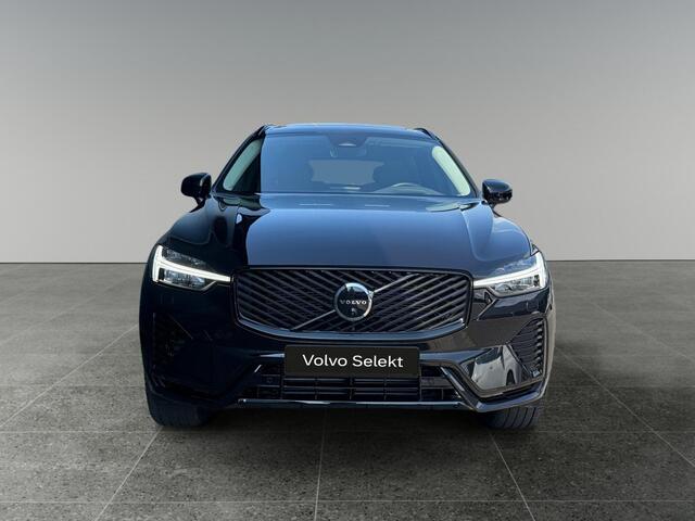 Volvo XC60 2.0 T6 Plug-in hybrid AWD Ultra Dark | Luchtvering | Trekhaak | Panoramadak | Head-up Display | 360 camera