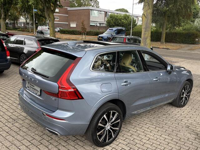 Volvo XC60 T8 AWD Pano HeadUp 74470Keyless Pilot assist 360 camera