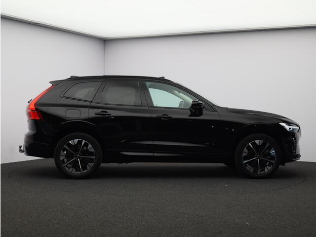 Volvo XC60 T6 AWD Plug-in hybrid Ultra Dark / Trekhaak / Luchtvering / Head up displ / Stoel+stuur+achterbankverwarming / Harman Kardon / Privacy glass