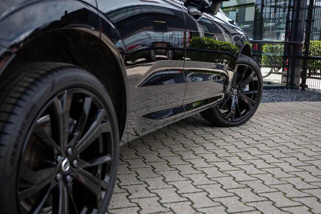 Volvo XC60 2.0 T8 Plug-in hybrid AWD Plus Black Edition , Luchtvering, Panoramadak, Harman&Kardon, 360-camera, HUD