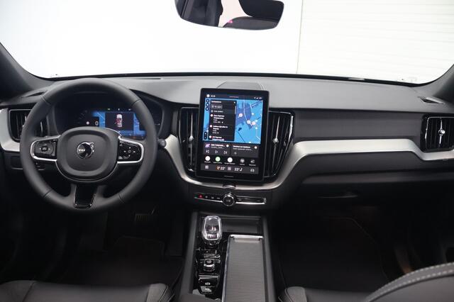 Volvo XC60 Plus Black Edition Recharge Plug-In Hybrid AWD R Design T8