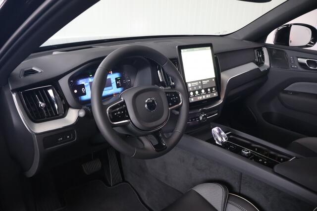 Volvo XC60 Plus Black Edition Recharge Plug-In Hybrid AWD R Design T8