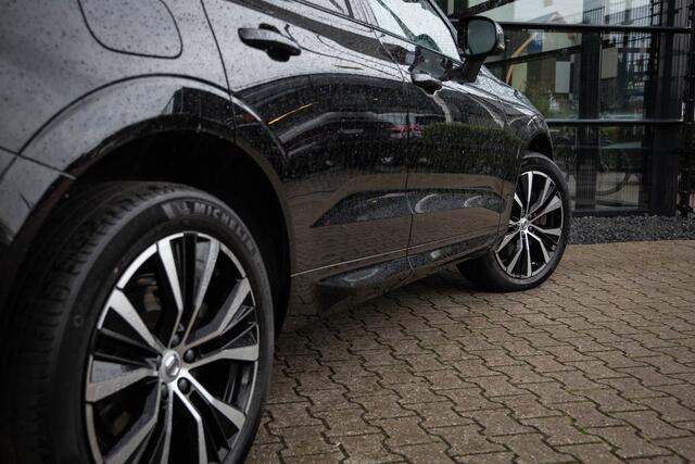 Volvo XC60 2.0 T6 Plug-in hybrid AWD Plus Dark , Long Range, Panoramadak, Apple Carplay, Achteruitrijcamera, Harman Kardon
