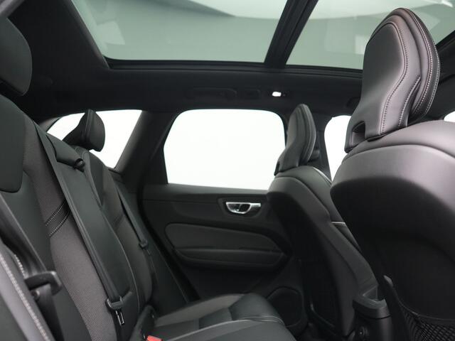 Volvo XC60 T6 AWD R-Design PHEV 340pk Dealer O.H. | Panodak | Adaptive Cruise | Head Up | 360 Camera | Harman / Kardon | Lederen Sportstoelen Memory & Verwarmd | Stuur Verwarmd | Google Assistent | Keyless | Apple Carplay | Navigatie | DAB | Plug In Hybrid |
