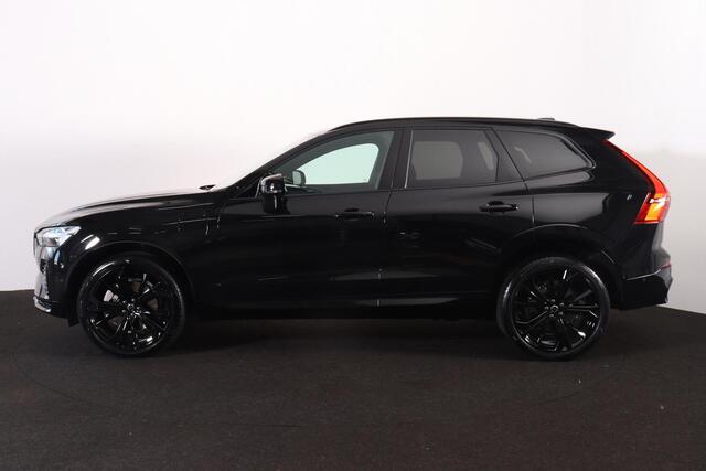 Volvo XC60 T6 Recharge AWD Plus Black Edition - Panorama/schuifdak - IntelliSafe Assist & Surround - 360º Camera - Harman/Kardon audio - Verwarmde voorstoelen, stuur & achterbank - Parkeersensoren voor & achter - Elektr. bedienb. voorstoelen met geheugen - Head up display - Draadloze tel. lader - Extra getint glas - 21' LMV