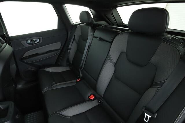 Volvo XC60 T6 AWD Dark R Panorama Trekhaak 360° 21" HK