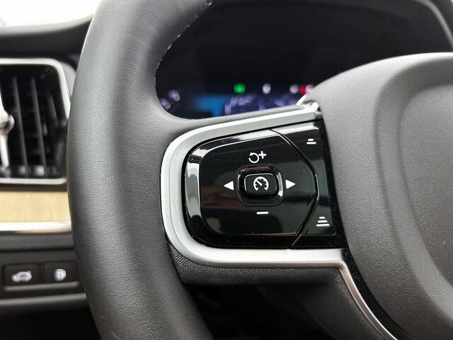 Volvo XC60 2.0 T6 Plug-in hybrid AWD Plus Dark