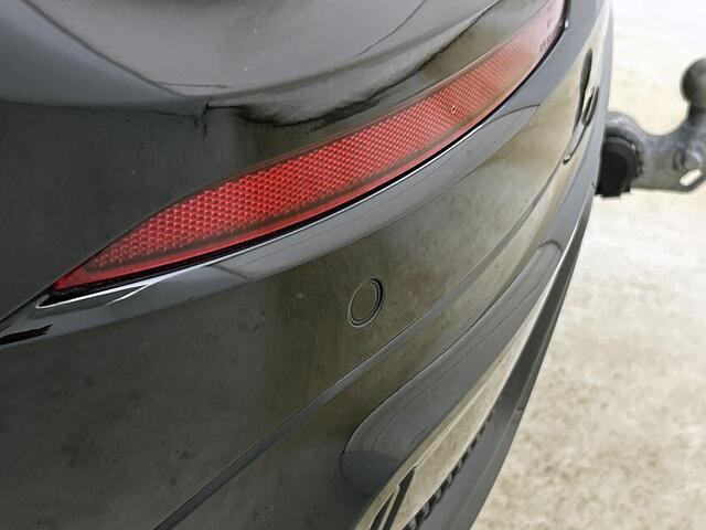 Volvo XC60 2.0 T6 Plug-in hybrid AWD Plus Dark
