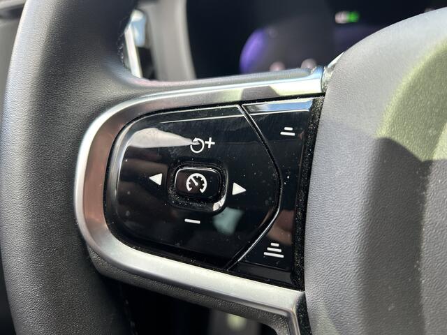 Volvo XC60 2.0 T8 Plug-in hybrid SOH 97,6% AWD Ultimate Bright 455PK! // ADAPT. CRUISE // PANODAK // HARMAN&KARDON // LEDER // ELEK. STOELEN+GEHEUGEN // 360 CAMERA+SENSOREN