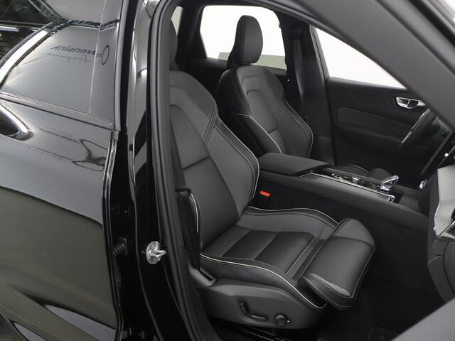 Volvo XC60 2.0 T8 Plug-in hybrid AWD Ultra Black Edition | Panoramadak | HUD | Harman/Kardon | Elek. Comfortstoelen met Geheugen | Elek. Achterklep | Cruise Control Adaptief | BLIS | Winterpakket | Apple Carplay/Android Auto |