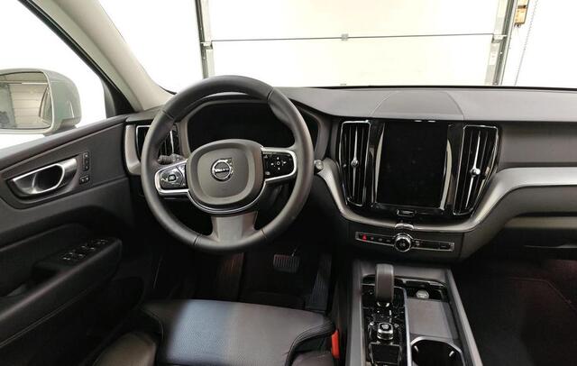 Volvo XC60 2.0 T6 Plug-in LongRange / AWD Plus Bright / Trekhaak / Panoramadak / Pdc+Camera / NL.Auto / Stoel-Stuurverwarming / Apk 02-2028