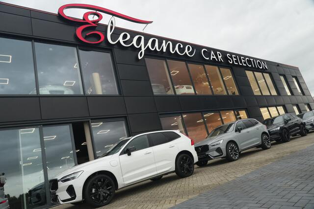 Volvo XC60 2.0 T8 FACELIFT Plug-in hybrid AWD Ultra Dark | 455 PK | Pano | Luchtvering | Trekhaak | Volvo XC60 2.0 T8 Plug-in Hybrid AWD Ultra Dark met 2.0 viercilinder plug-in hybride aandrijflijn en 455 PK, voorzien van elektrisch panoramadak, luchtvering en head up display
