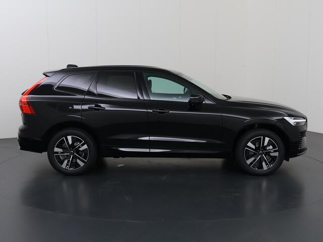 Volvo XC60 2.0 T8 Plug-in hybrid AWD Plus Dark | Ele.wegklapbare trekhaak | Harman/Kardon | Comfortstoelen ele.verstelbaar + Geheugen | Stuur en stoelverwarming | 360 Camera | Adaptieve Cruise Control | Ele. kofferdeksel | BLIS |