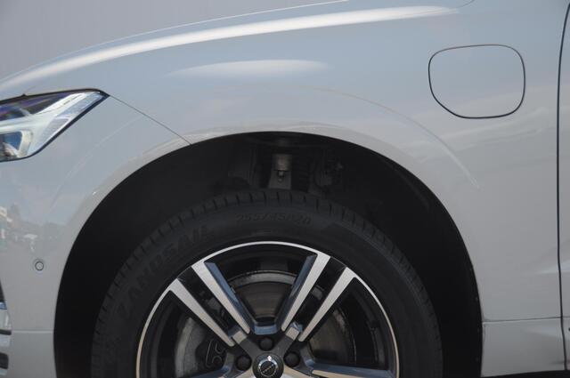 Volvo XC60 T8 390PK Automaat Recharge T8 AWD Inscription / Panoramadak / Leder Dashboard / Luchtvering / Elektrische stoel met geheugen / BLIS / Adaptieve cruise control