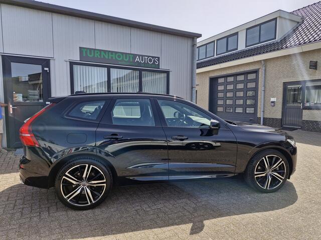 Volvo XC60 Recharge T6 AWD R-Design ALLE OPTIES luchtvering | Lounge Pack (audio installatie premium, head-up display, parkeersensor voor, rondomzicht camera) en Climate Pro Pack (stuur verwarmd, achterbank verwarmd, voorstoelen verwarmd)