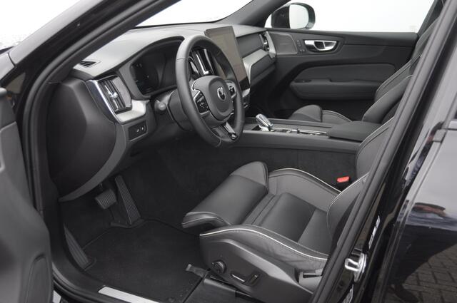 Volvo XC60 T6 350PK Automaat AWD Ultra Black Edition Trekhaak / Luchtvering / Facelift/ Head-up display/ Harman Kardon audio/ BLIS/ Elektrischbedienbare stoelen met geheugen / Panoramadak/ Adaptive cruise control/ Pilot assist/ Apple Carplay/ Android auto/