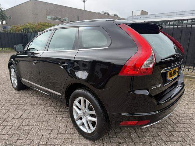 Volvo XC60 2.0 T5 FWD Polar+ Leer/Pano/Navi/Clima/Cam/Trekhaak