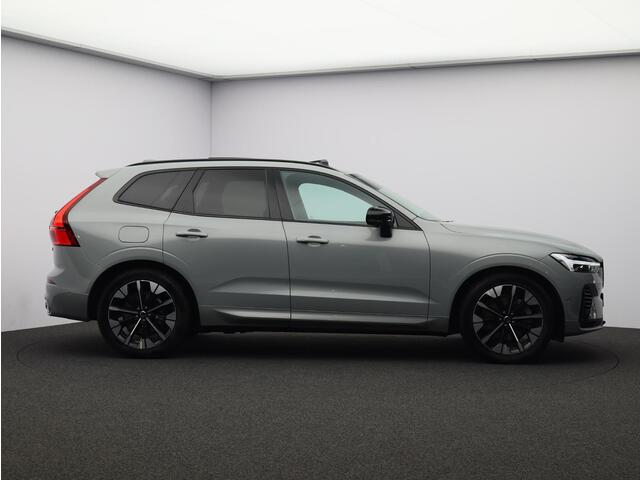Volvo XC60 T6 AWD Plug-in hybrid Ultra Dark / Trekhaak / Head up displ. / Harman Kardon / 360 camera / Stoel+stuur+achterbankverw.