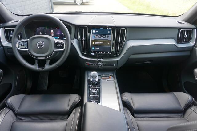 Volvo XC60 2.0 B4 D AWD Plus Dark | Google | Trekhaak | 2400KG Trekgewicht | Memory | Blis | Adaptieve Cruise |