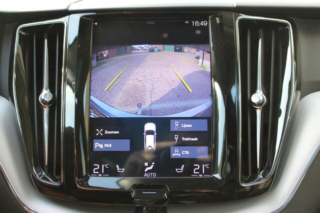 Volvo XC60 2.0 T8 Twin Engine AWD Inscription PANO B&W LUCHTV TREKH LED 143000KM!!!