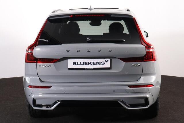 Volvo XC60 T6 Recharge AWD Ultra Dark - Luchtvering - Panorama/schuifdak - IntelliSafe Assist & Surround - 360º Camera - Harman/Kardon audio - Adaptieve LED koplampen - Verwarmde voorstoelen, stuur & achterbank - Parkeersensoren voor & achter - Elektr. bedienb. voorstoelen met geheugen - Head up display - Draadloze tel. lader - Extra getint glas - Inklapbare trekhaak - 20' LMV
