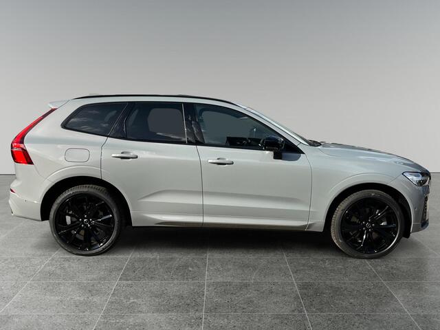 Volvo XC60 2.0 T6 Plug-in hybrid AWD Ultra Black Edition | SOH 100% | Trekhaak | Panoramadak | 360° camera