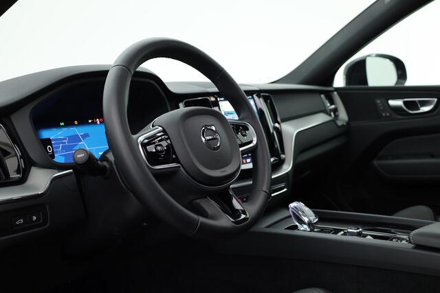 Volvo XC60 2.0 T6 Plug-in hybrid AWD Plus Dark | Rijklaar! | Black-Pakket | S/K-Dak | Leder+Memory | Adapt. Cruise | Stoel-Stuurverw. | Dig. Cockpit | Google | Camera+PDC | LED | 19'' | Elek. Klep V