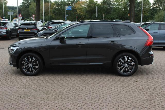 Volvo XC60 2.0 T6 Plug-in hybrid AWD Ultimate Black Edition R-Design / SoH 96,4% / Panoramadak / 360Camera / Leder / Harman Kardon / Keyless / 19'' / Sfeerverlichting / Stoel+Stuurverwarming / Dodehoek / DAB / ACC