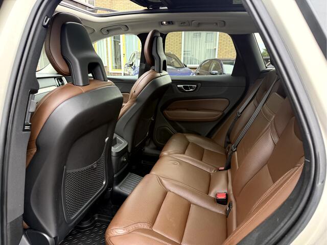 Volvo XC60 2.0 T8 Twin Engine AWD Inscription Panoramadak, Trekhaak, 360 camera