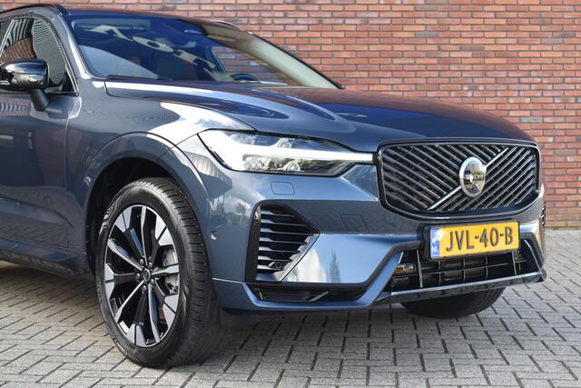 Volvo XC60 T6 350PK Plug-in hybrid AWD Ultra Dark | Luchtvering | Trekhaak | HUD | 360 camera | Panoramadak |
