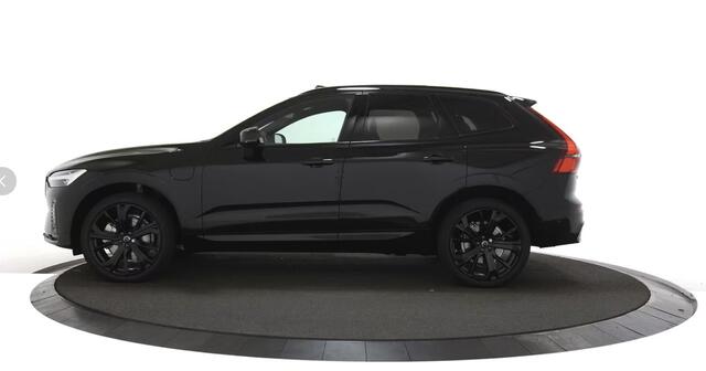 Volvo XC60 2.0 T8 Plug-in hybrid AWD Ultra Black Edition Bowers&Wilkins / Head Up / Sportplusstoelen / Panoramadak / 21 "lm velg enz