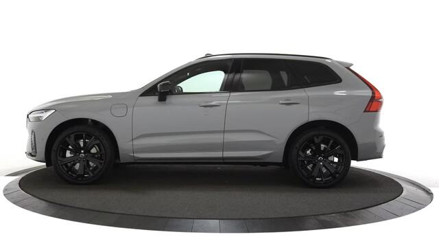 Volvo XC60 2.0 T8 Plug-in hybrid AWD Plus Black Edition Harman-Kardon / Head Up / Panoramadak / 21 "lm velg enz