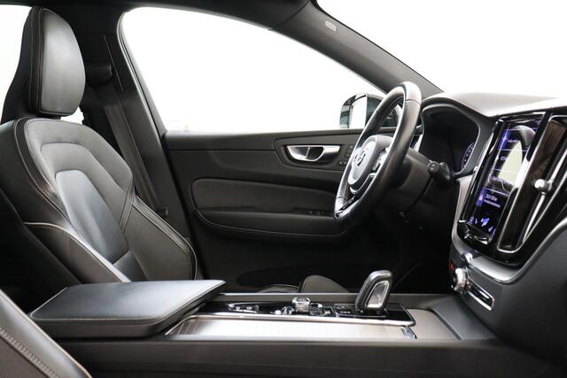 Volvo XC60 T6 RECHARGE AWD R-DESIGN -PANO.DAK|HARMAN/KARDON|POWER-SEAT|ADAP.CRUISE|BLIS|SPORTSTOELEN|ADAP.LED|PRIVACY.GLAS|TREKHAAK|BLACK.BADGE|21"ALL-SEASON